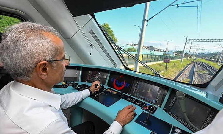 Ayrıntılar Netleşti: Marmaray 13 yılda 1,6 milyar yolcu taşıdı, günlük yolcu rekoru 762 bin 870 oldu ve Merak