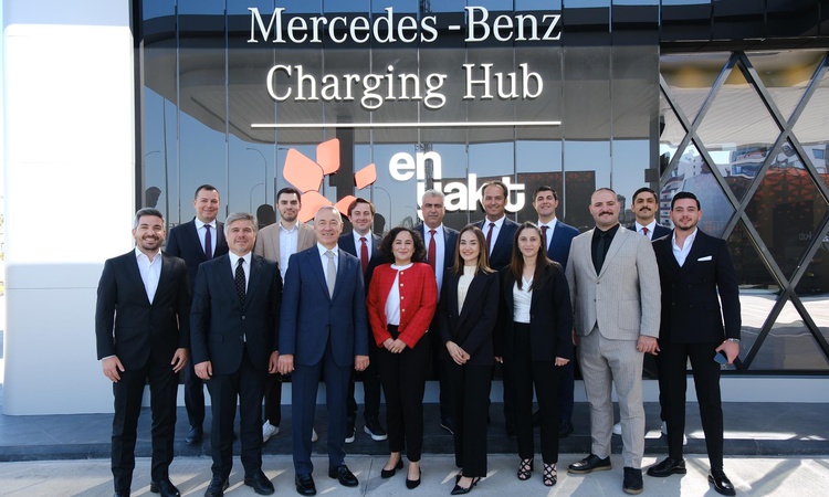Ayrıntılar Netleşti: Mercedes-Benz ve En Yakıt iş birliğiyle Türkiye’nin ilk Flagship konseptli yüksek hızlı ş
