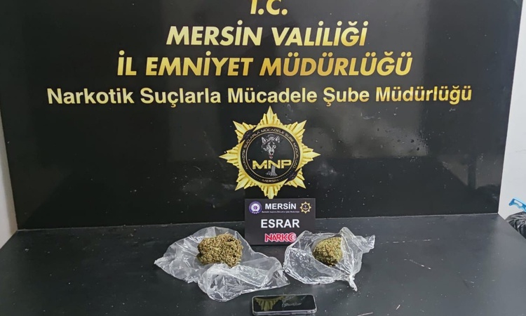 Ayrıntılar Netleşti: Mersin'de uyuşturucu operasyonunda yakalanan 2 şüpheli hakkında tutuklama kararı verildi