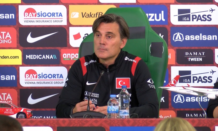 Ayrıntılar Netleşti: Montella, Bursa'da İtalya'ya 4-1 yenilen Milli Takım için ıslıklanmayı hak ettik dedi - S