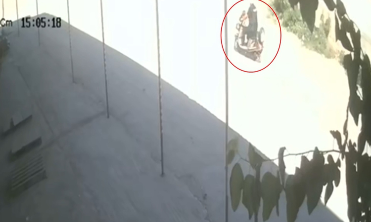 Ayrıntılar Netleşti: Motosikletlerin çarpıştığı kaza kamerada: 1’i ağır, 2 yaralı: Gelişmeler Takip Ediliyor