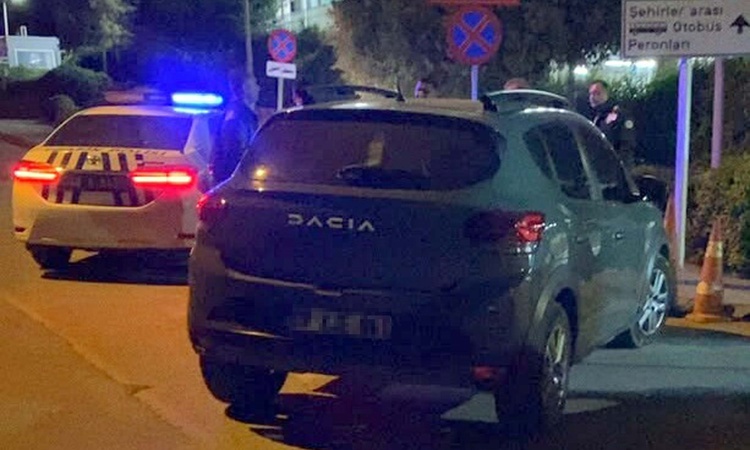 Ayrıntılar Netleşti: Muğla'da taksiciler korsan taksiciyi polise yakalattı, 100 bin lira ceza kesildi - Son Da