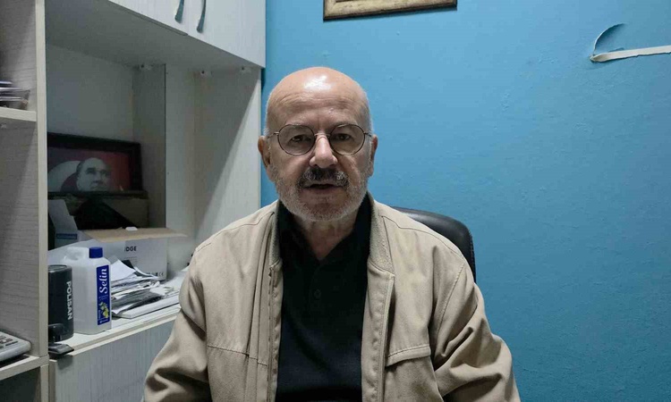 Ayrıntılar Netleşti: Muhtar Zeki Yaşagör, 50 yıl sonra Niko Kovi'ye Atina'da Beşiktaş forması hediye etti - So