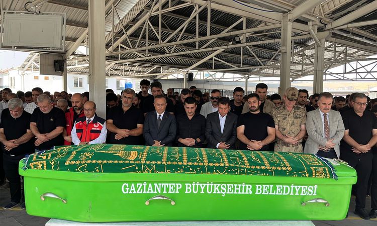 Ayrıntılar Netleşti: Mürettebat, sesler gelince ‘sürati azaltın’ diyen yolculara, ‘yavaşlarsak daha çok duyars