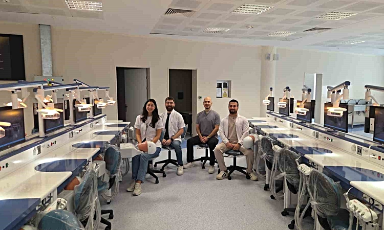 Ayrıntılar Netleşti: OMÜ'de aynı anda 86 öğrencinin eğitim alacağı fantom laboratuvarı açıldı ve Merak Edilenl