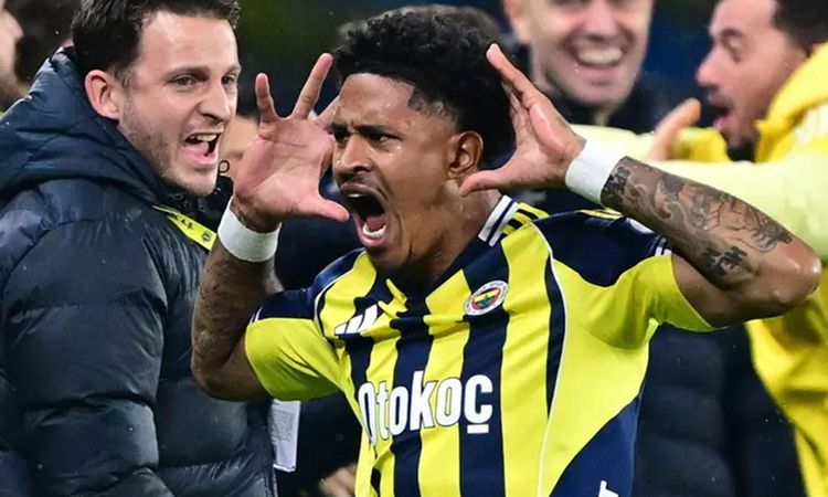 Ayrıntılar Netleşti: Oosterwolde Roma'yı yakmaya gidiyor! İşte Fenerbahçe'nin kasasına girecek para ve Merak E