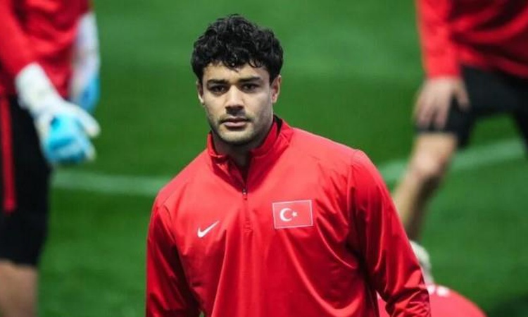 Ayrıntılar Netleşti: Ozan Kabak kimdir, mevkisi ne, Ozan Kabak hangi takımda oynuyor, Ozan Kabak Galatasaray'd