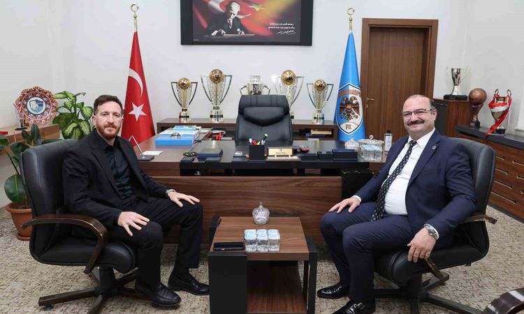 Ayrıntılar Netleşti: Rektör Hacımüftüoğlu’ndan Erzurumspor’a destek ziyareti ve Merak Edilenler