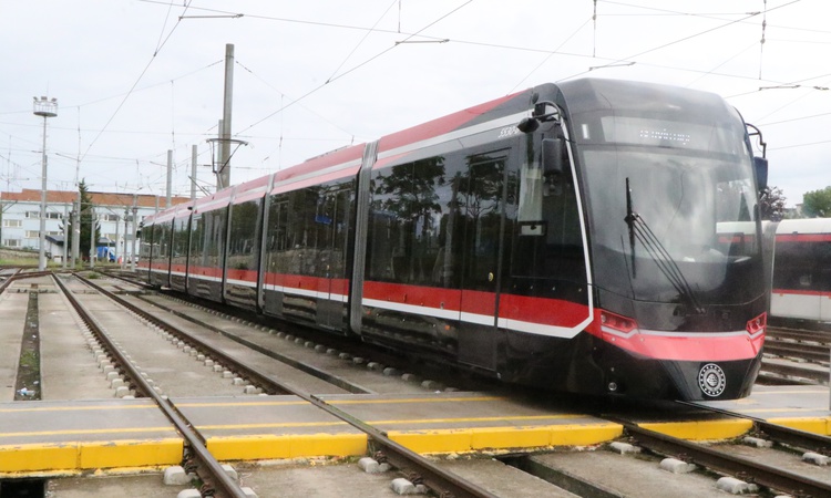 Ayrıntılar Netleşti: Samsun'a ulaşan 3'üncü yeni tramvayın montaj ve test çalışmaları sürüyor - Son Dakika Bil