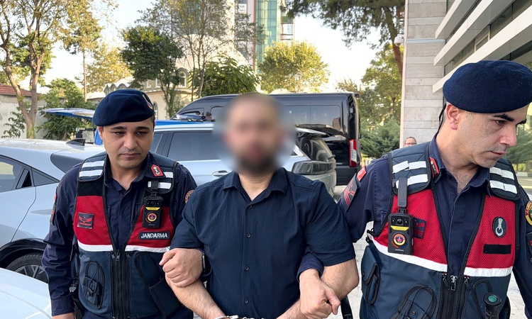 Ayrıntılar Netleşti: Samsun Atakum'da ağabeyini darbeden şüpheli jandarmaya mukavemetten yakalanarak gözaltına