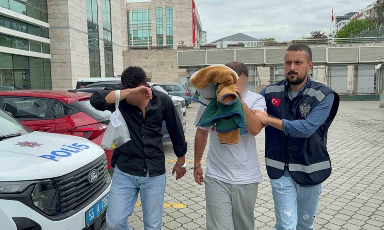 Ayrıntılar Netleşti: Samsun'da iki ayrı uyuşturucu operasyonunda yakalanan 2 şüpheli adliyeye sevk edildi - So