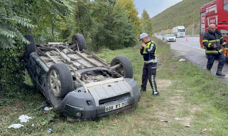 Ayrıntılar Netleşti: Samsun Kavak'ta Samsun-Ankara karayolunda cip takla attı, karı-koca yaralandı - Son Dakik