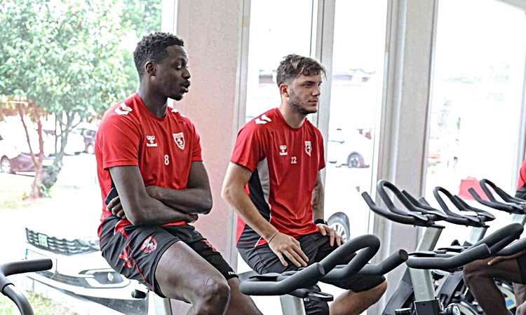 Ayrıntılar Netleşti: Samsunspor küme düşme hattında milli araya girdi, futbolculara 1 hafta izin verildi: Geli