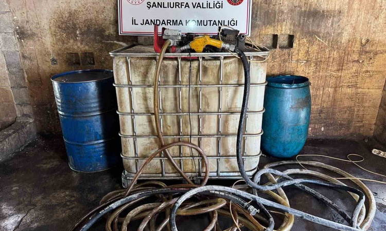 Ayrıntılar Netleşti: Şanlıurfa Viranşehir'de 1250 litre kaçak akaryakıt ele geçirildi, 2 gözaltı yapıldı - Son