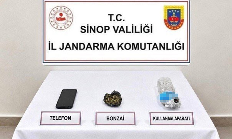 Ayrıntılar Netleşti: Sinop Boyabat ve Durağan'da jandarma 4 uyuşturucu şüphelisini yakaladı