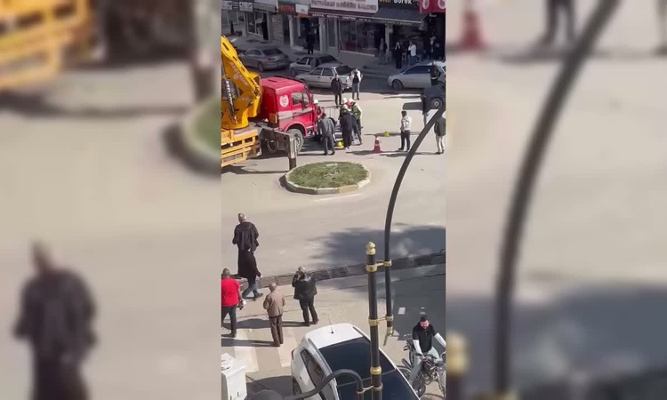 Ayrıntılar Netleşti: Sinop Boyabat'ta vinçten kopan elektrik direği işçiye gerileme kaydetti, 57 yaşındaki işç