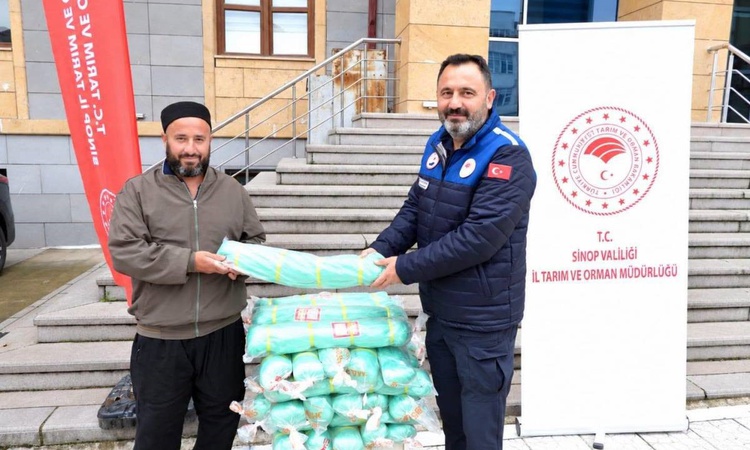 Ayrıntılar Netleşti: Sinop Durağan'da balıkçılara Tarım İl Müdürlüğü'nden ağ ve donam malzemesi verildi | İşte