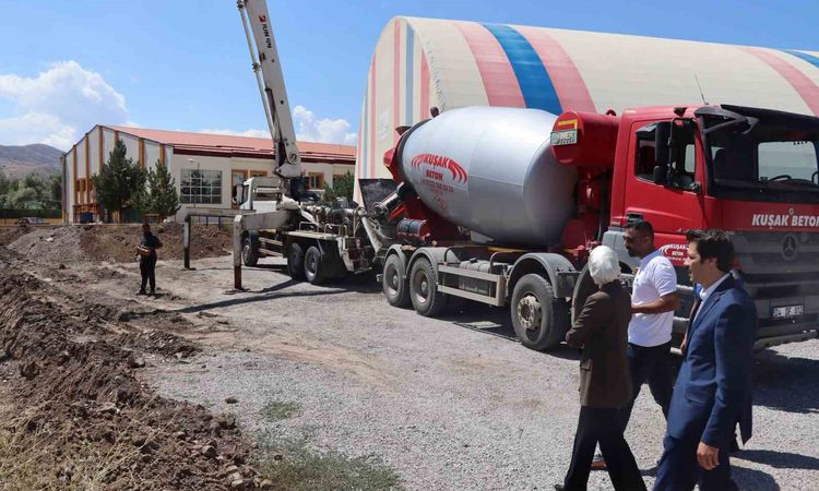 Ayrıntılar Netleşti: Tercan'da Kreş İçin Temel Atma Töreni Düzenlendi | İşte Tüm Ayrıntılar