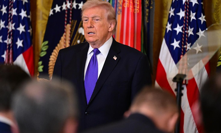 Ayrıntılar Netleşti: Trump: İran'a mini nükleer bomba atabilirim: Gelişmeler Takip Ediliyor