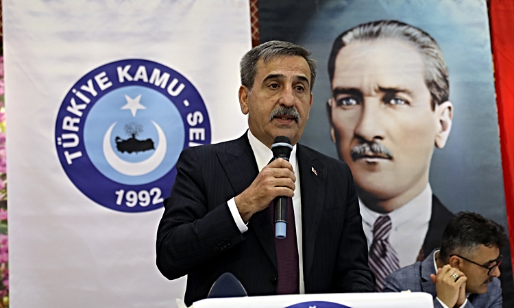Ayrıntılar Netleşti: Türkiye Kamu-Sen Başkanı Kahveci, Turgutlu'da okul önü silahlı saldırıyı kınadı