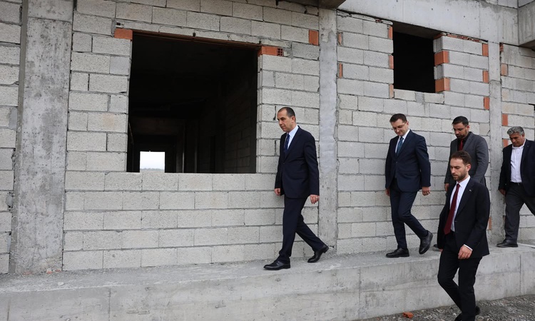 Ayrıntılar Netleşti: Vali Taşolar Aralık’taki inşaatları inceledi: Gelişmeler Takip Ediliyor