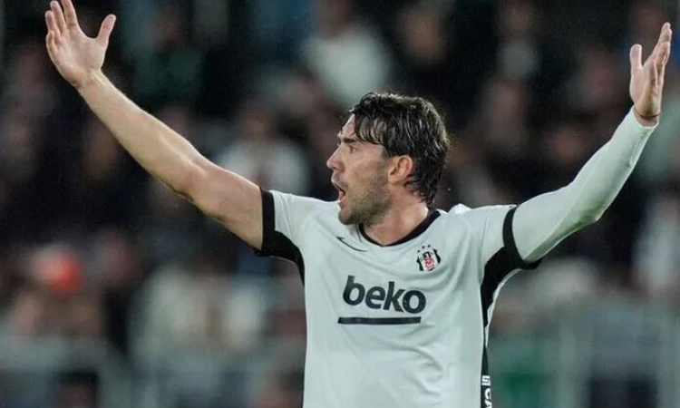 Ayrıntılar Netleşti: Vlahovic neden yok, Vlahovic Hoffenheim Beşiktaş maçında sakat mı, cezalı mı, yedek mi?