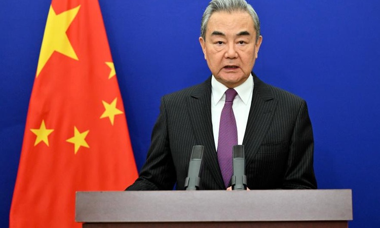 Ayrıntılar Netleşti: Wang Yi, Şi'nin ABD ziyaretinin Çin-ABD ilişkilerinde yeni sayfa açtığını söyledi