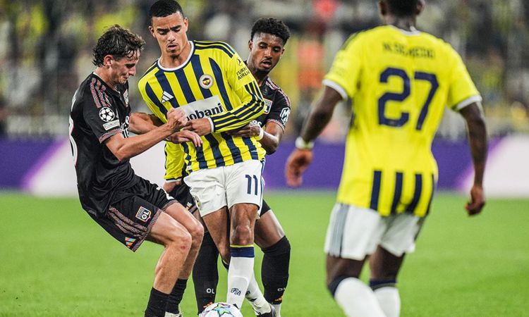 Ayrıntılar Netleşti: Yıldız isimler yok! İşte Fenerbahçe'nin kader maçının kamp kadrosu ve Merak Edilenler