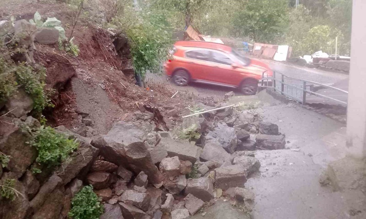Ayrıntılar Netleşti: Zonguldak'ın Karadeniz Ereğli'sinde çöken perde duvar sakinleri mağdur etti