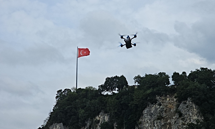 Ayrıntılar Netleşti: Zonguldak Kozlu'da 96 öğrenci, FPV yarış dronu eğitimiyle pilot olmaya hazırlanıyor