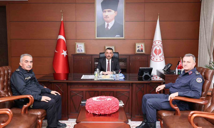 Ayrıntılar Netleşti: Zonguldak'ta Vali Hacıbektaşoğlu başkanlığında asayiş ve güvenlik toplantısı yapıldı: Gel