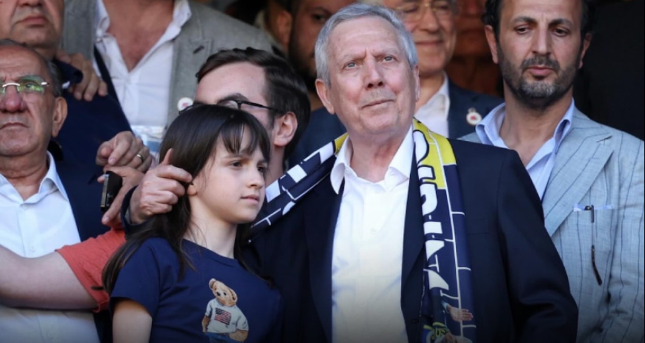 Ayrıntılar Netleşti: Aziz Yıldırım başkanlığa kızı için aday oldu - En Son Haber ve Merak Edilenler