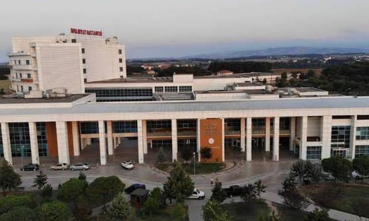 Kritik Açıklama: Bafra Devlet Hastanesi'nde 50 Kişi Gıda Zehirlenmesi Şüphesiyle Tedavi Altına Alındı - Son Da