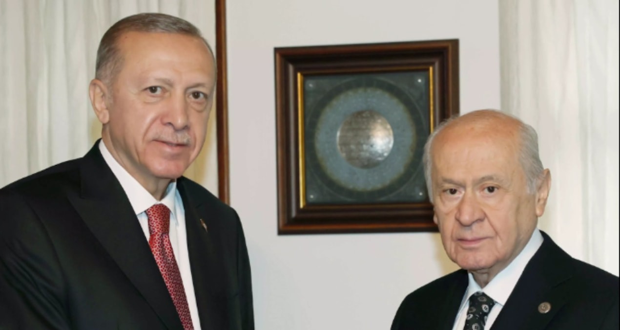 Sıcak Gündem: Bahçeli'den Erdoğan'a 72 güllü jest - En Son Haber