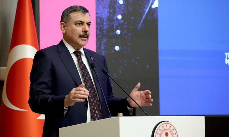 Bakan Çiftçi, sokak hayvanlarının barınağa alınmasının Türkiye'de bittiğini söyledi ve Merak Edilenler