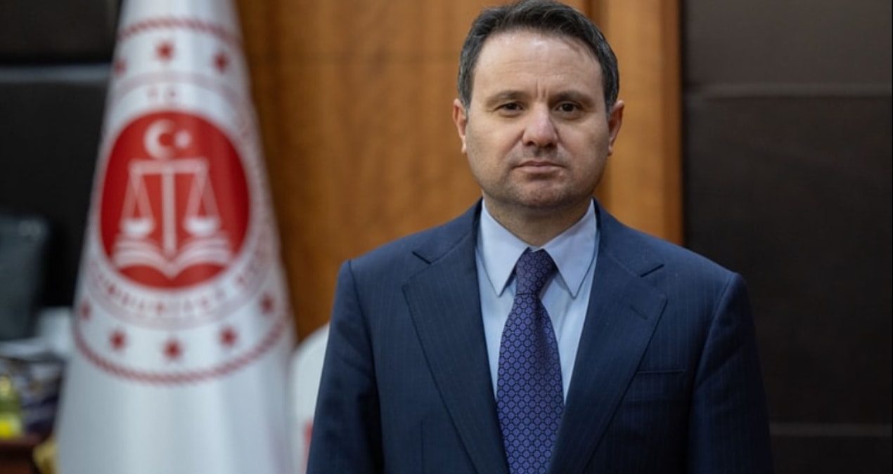 Minister Gürlek's allegation that he is preparing an action against his wife; 2 people arrested - Last Minute