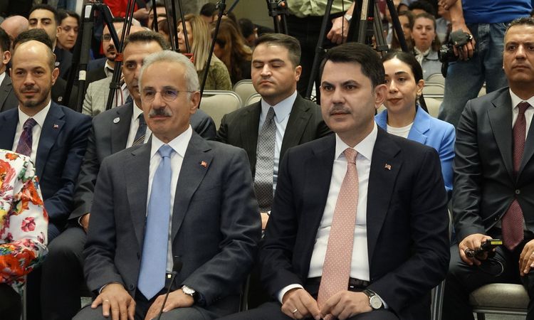Bakan Kurum: Okyanuslarımızın geleceği devasa bir risk altındadır: Gelişmeler Takip Ediliyor