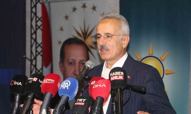 Bakan Uraloğlu, Kalkınma Yolu’ndaki imza sürecinin perde arkasını anlattı - Son Dakika Bilgileri