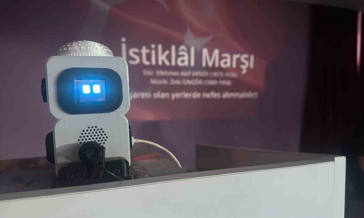 Balıkesir Marmara'da geliştirilen robot Hacı Abi, 75. yıl programını sundu | İşte Tüm Ayrıntılar