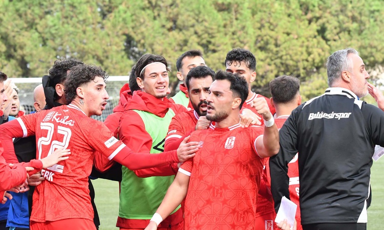 Balıkesirspor, kupada Bigaspor'u 3-0 yenerek üst tura artış grafiği çizdi