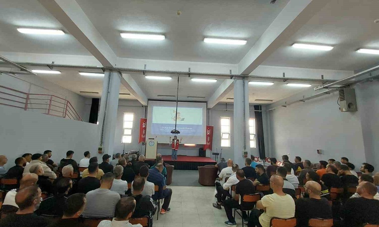 Bandırma Cezaevi'nde hükümlülere kadına yönelik şiddetle mücadele eğitimi verildi ve Merak Edilenler