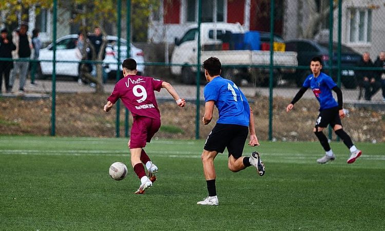 Bandırmaspor U19'da Ömer Faruk Çakmak sakatlığı atlattı - Haberleri - Son Dakika Bilgileri