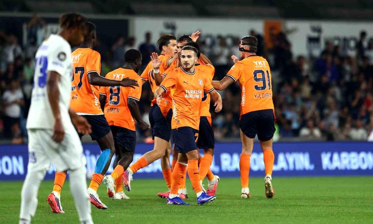 Kritik Açıklama: Başakşehir'in yeni transferleri Karbownik ve Emin Bayram ilk resmi maçlarına çıktı - Son Daki