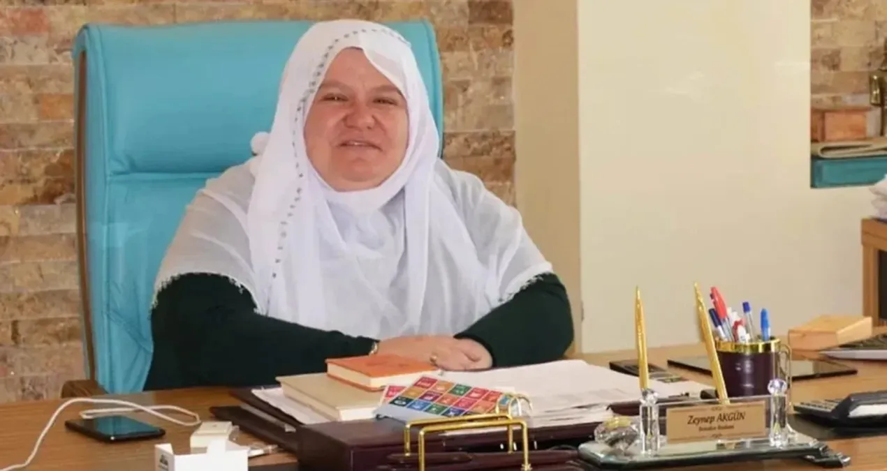 Gündemden Son Bilgiler: Başkanın kıyafetiyle dalga geçen İYİ Partili hakkında tutuklama kararı verildi - Haber