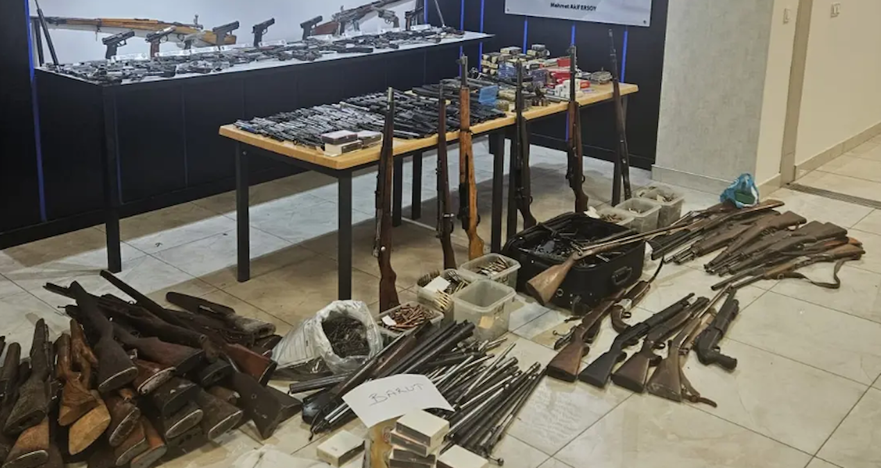 Gündemden Son Bilgiler: Başkentte evden cephanelik çıktı - Son Dakika