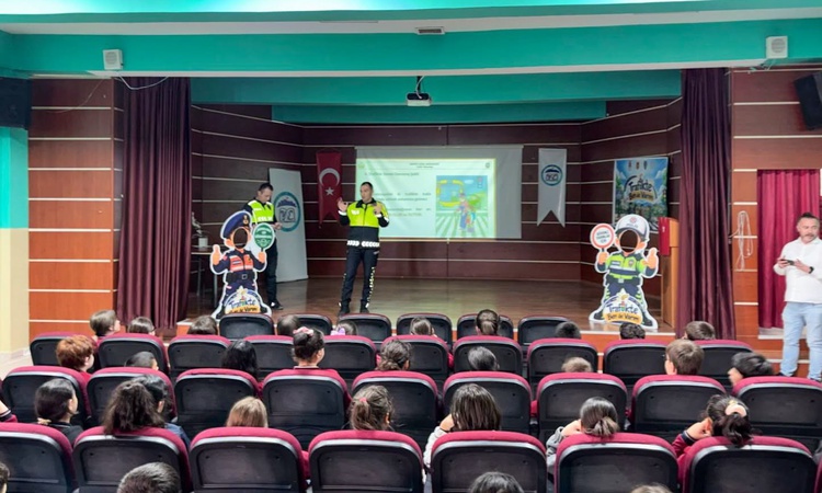 Bayburt'ta 28 ortaokula yönelik trafik güvenliği ve nezaket eğitimi planlandı - Son Dakika Bilgileri