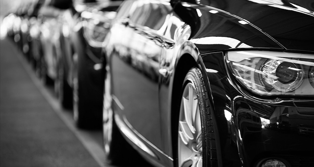 Bayilerin elinde kaldı: Sıfır otomobillere zam freni - Son Dakika: Gelişmeler Takip Ediliyor