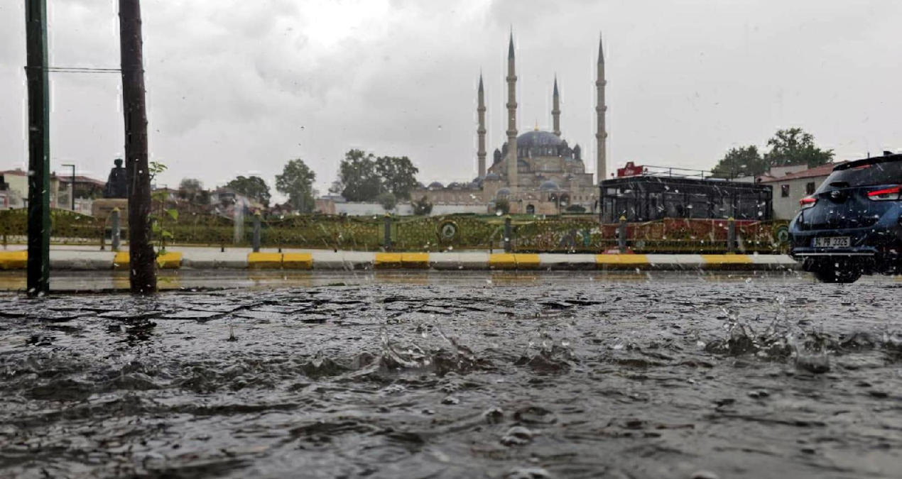 Kritik Açıklama: Bayram planı yapanlar dikkat! Meteoroloji Marmara'yı gün gün uyardı! - En Son Haber: Gelişmel