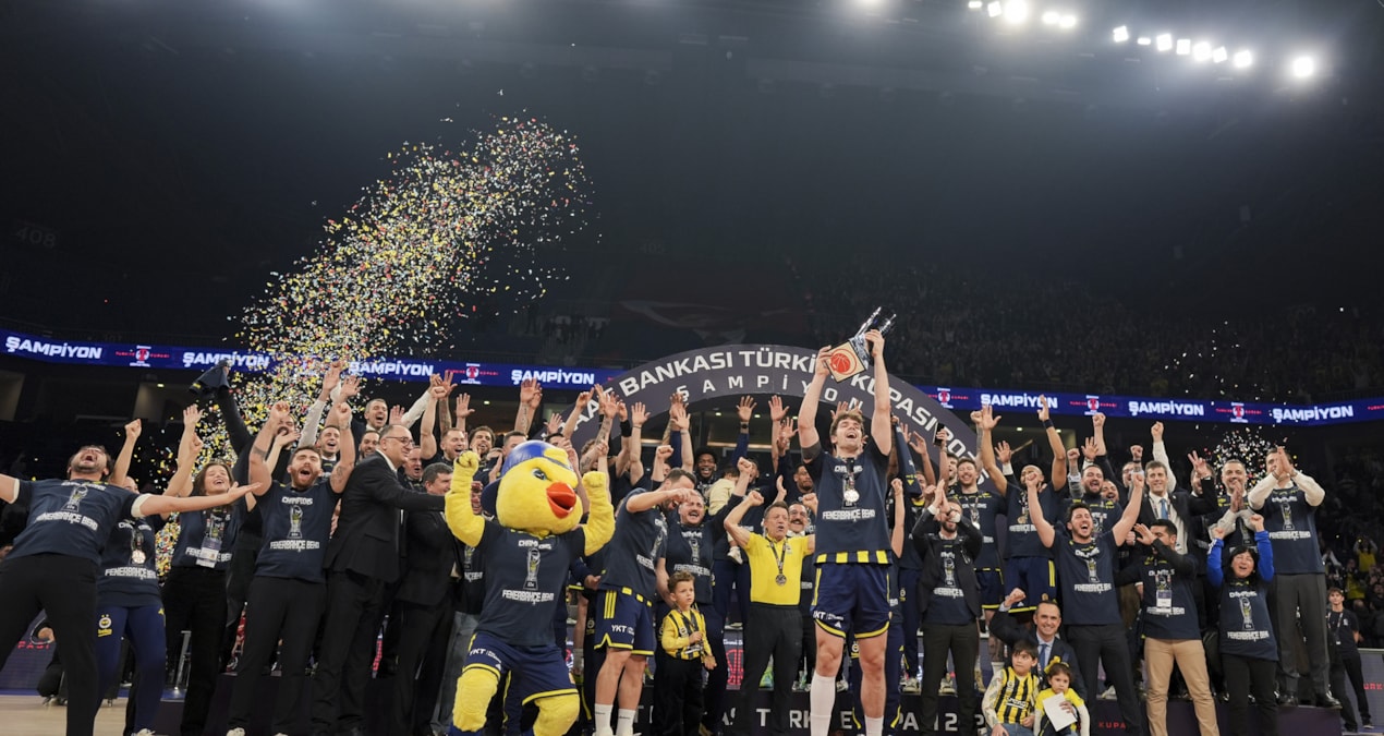 Gündemden Son Bilgiler: Beşiktaş GAİN'i yenen Fenerbahçe Beko şampiyon - Son Dakika: Gelişmeler Takip Ediliyor
