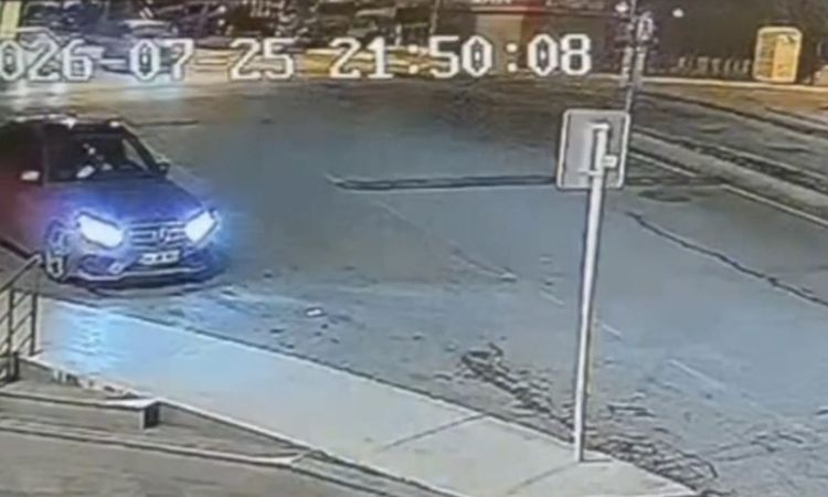 Kritik Açıklama: Beylikdüzü'nde motosiklet kazası: 15 yaşındaki çocuğun beyin ölümü vuku buldu - Son Dakika ve